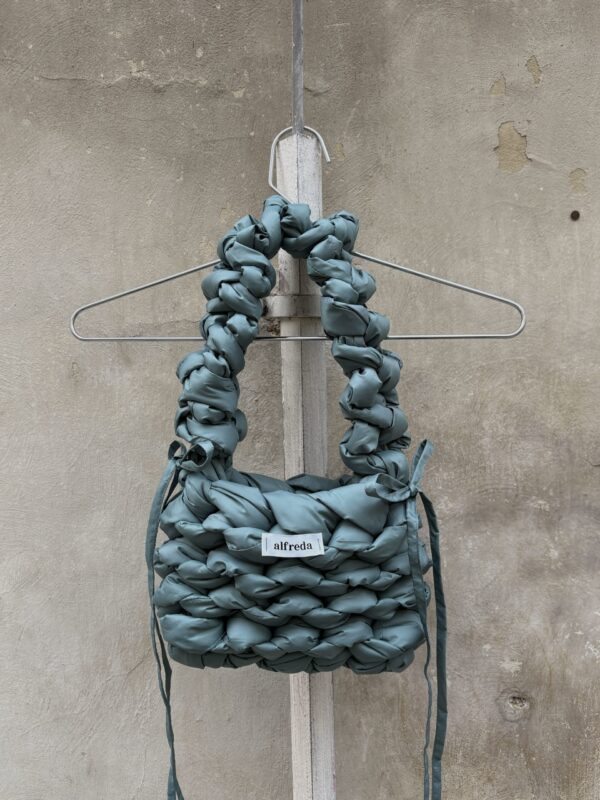 cloud bag velikost S horizontal - mentol