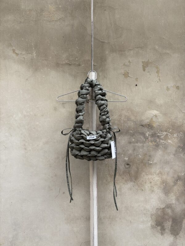 cloud bag velikost S horizontal - sage