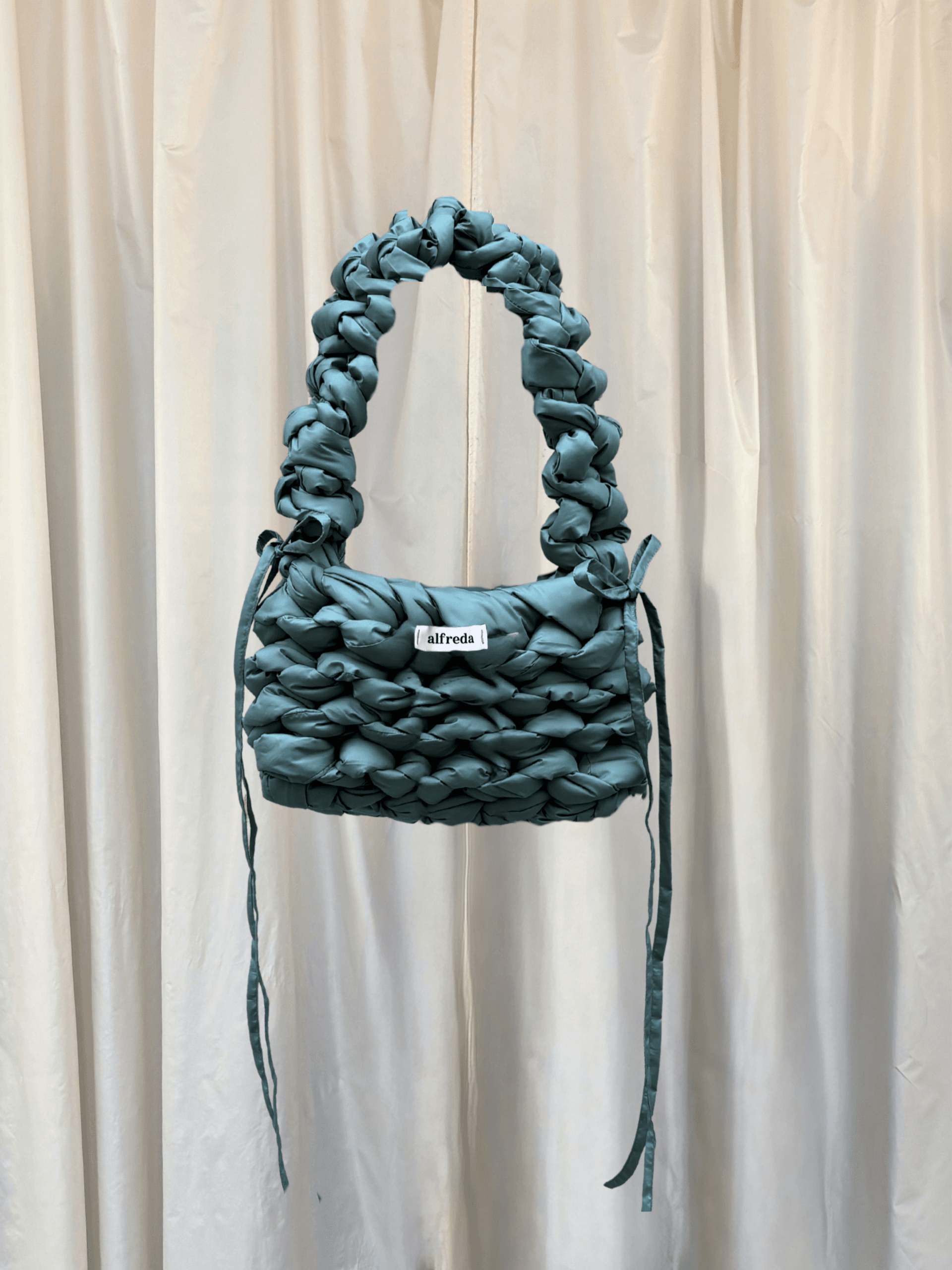 cloud bag velikost S horizontal - mentol