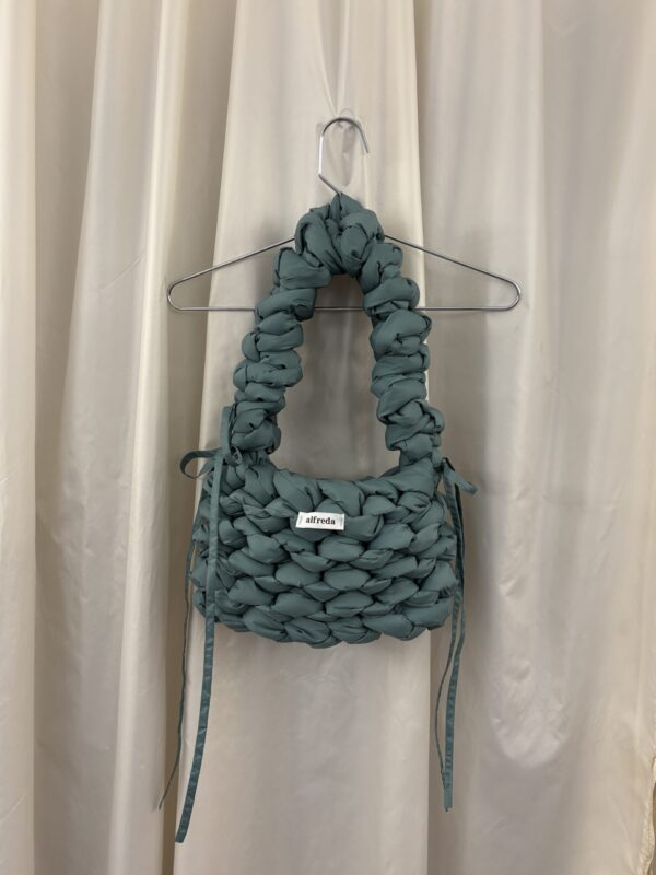 cloud bag velikost M - mentol