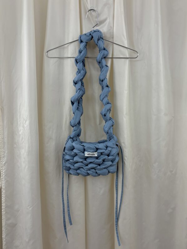 cloud bag velikost S horizontal - baby blue