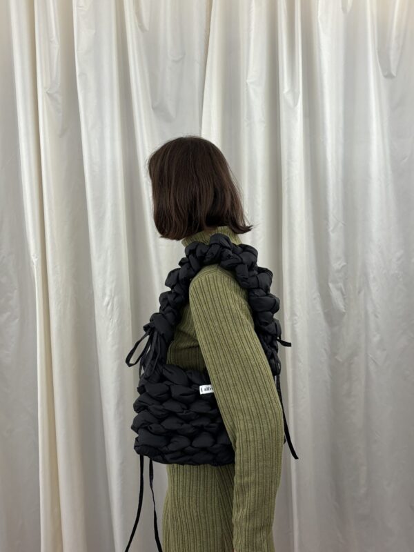 cloud bag velikost M - black