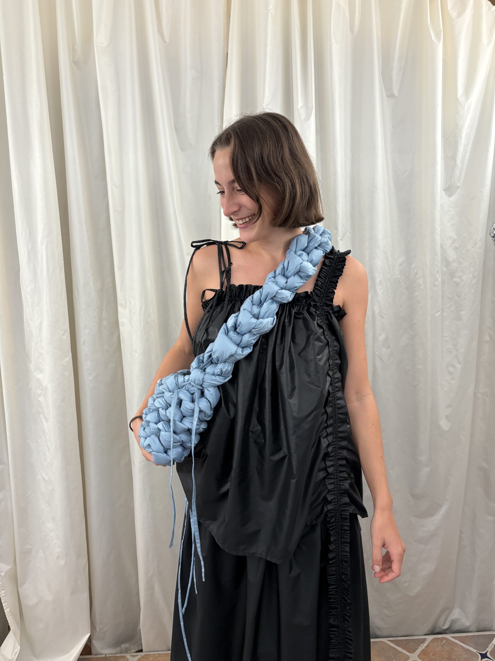 šusťákový audre TOP black - Obrázek 4