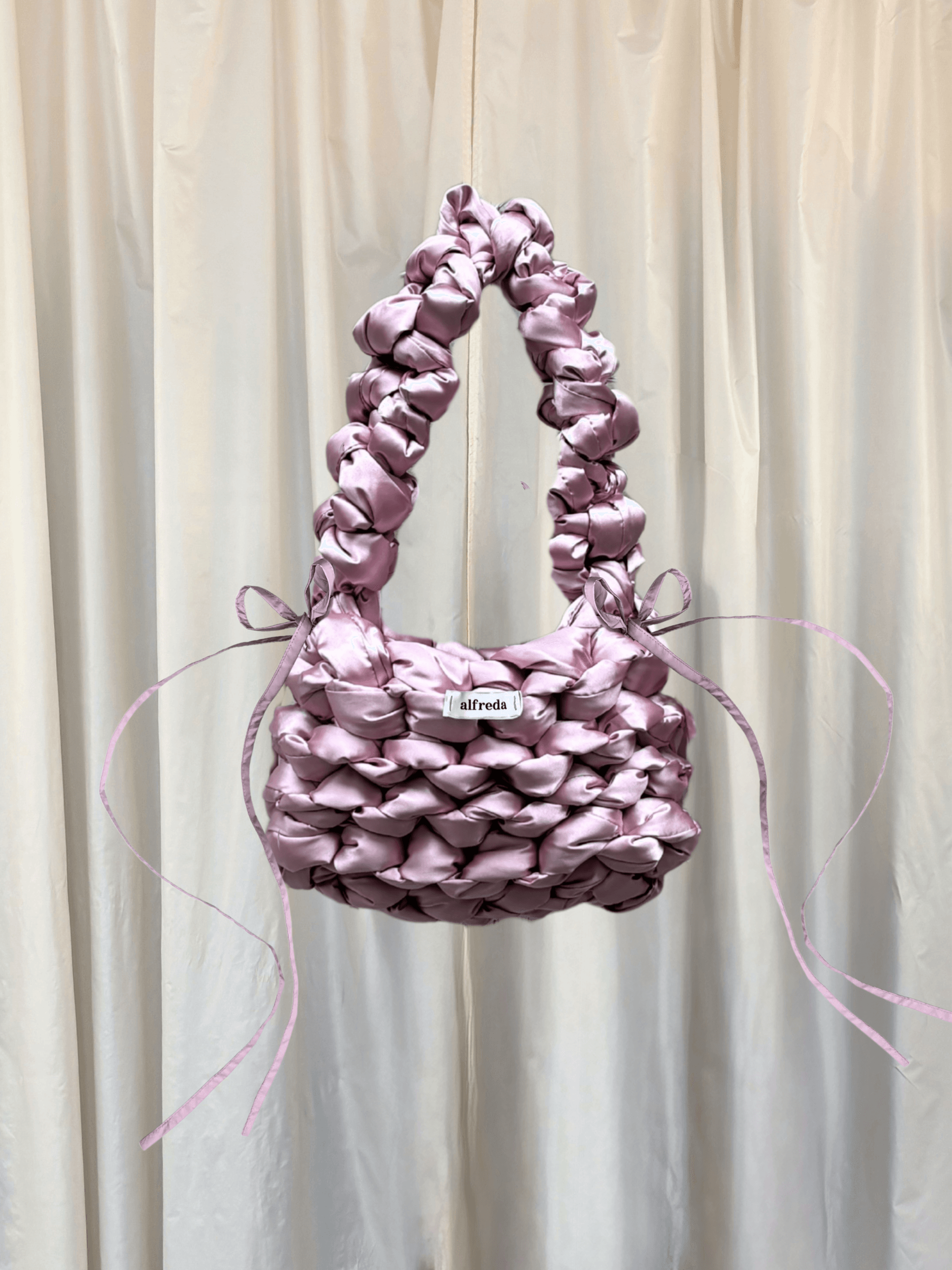 cloud bag velikost M pink SATÉN
