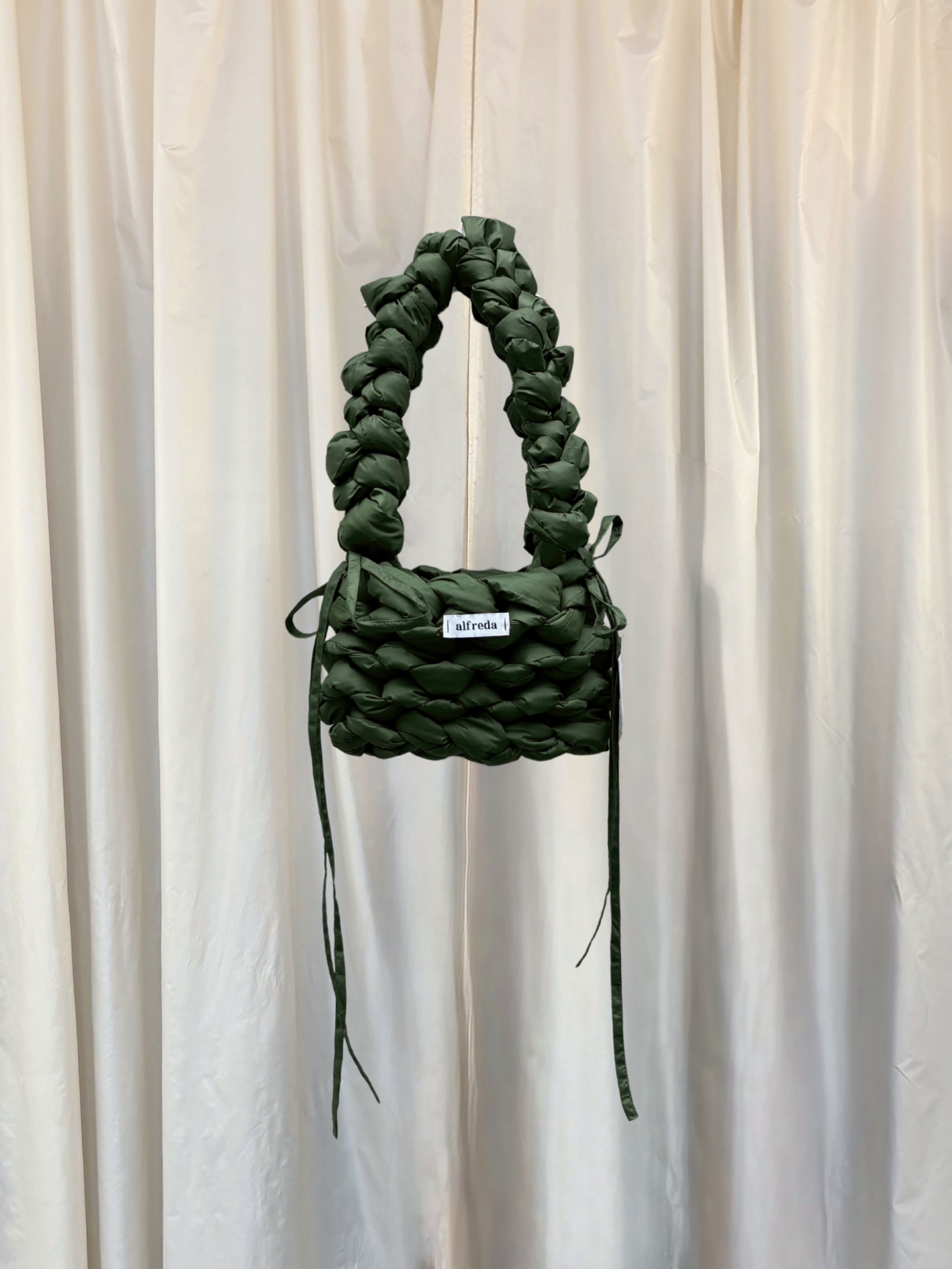 cloud bag velikost S horizontal - khaki