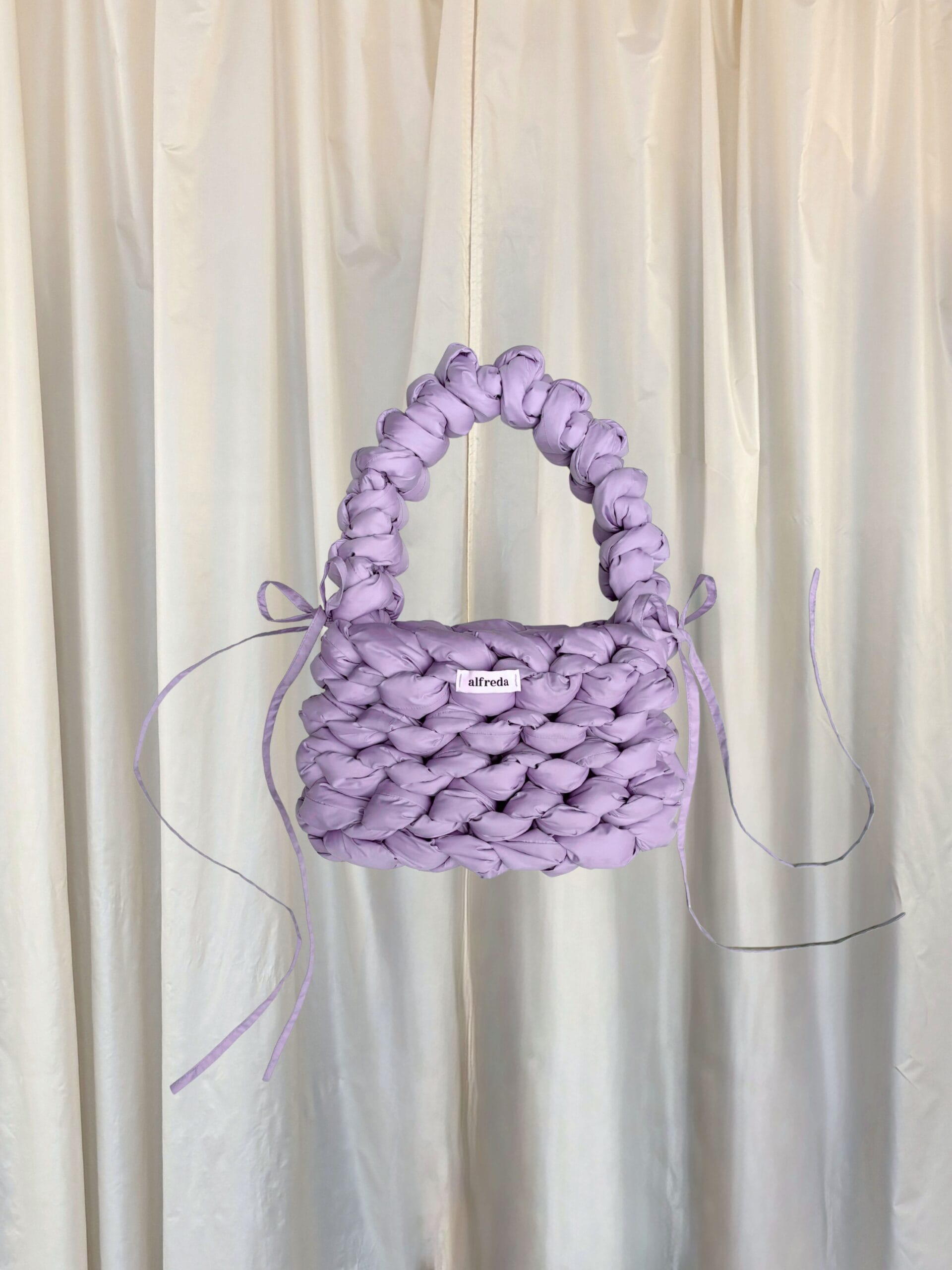 cloud bag velikost M - LILA