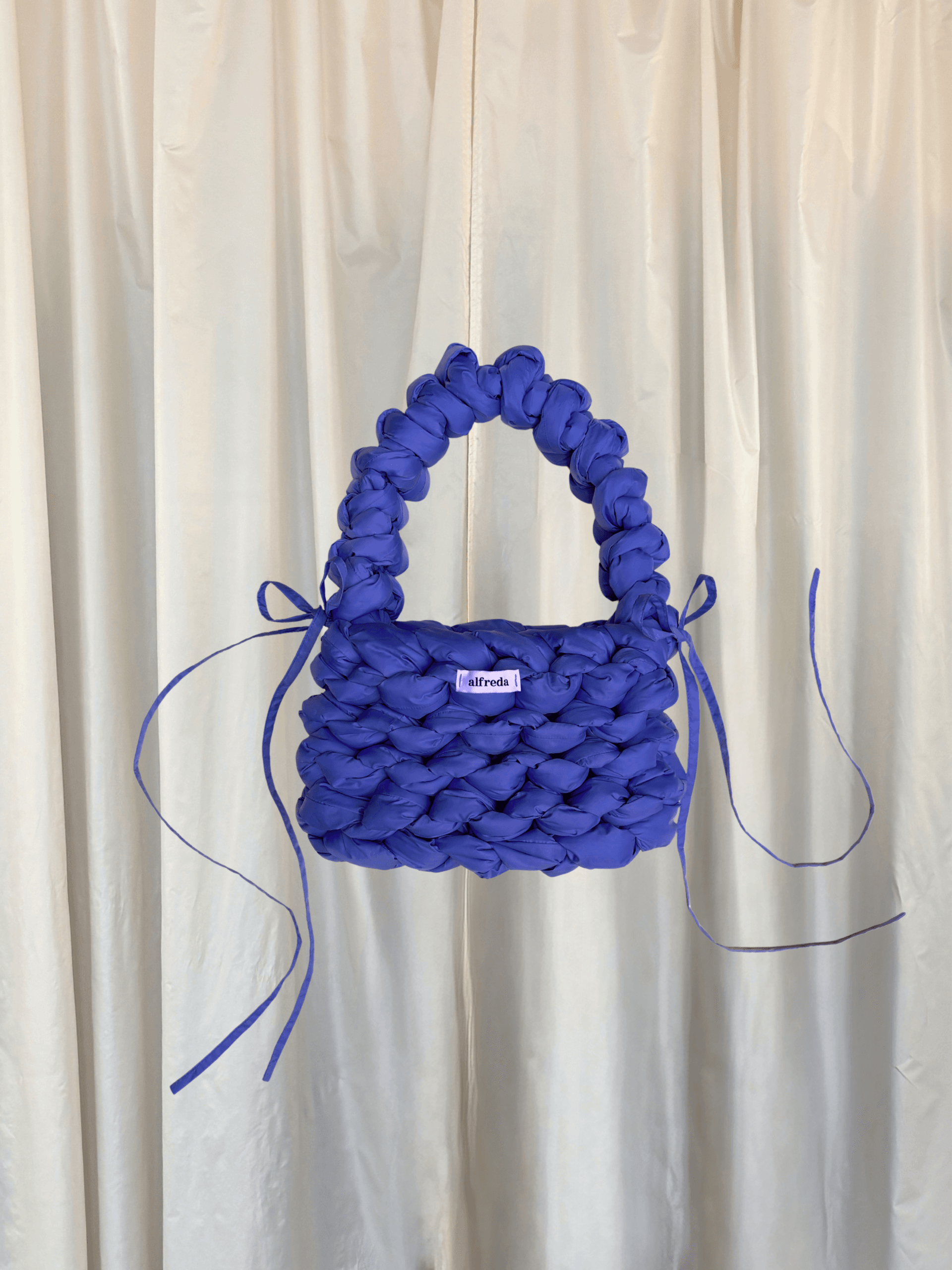 cloud bag velikost M - NAVY BLUE