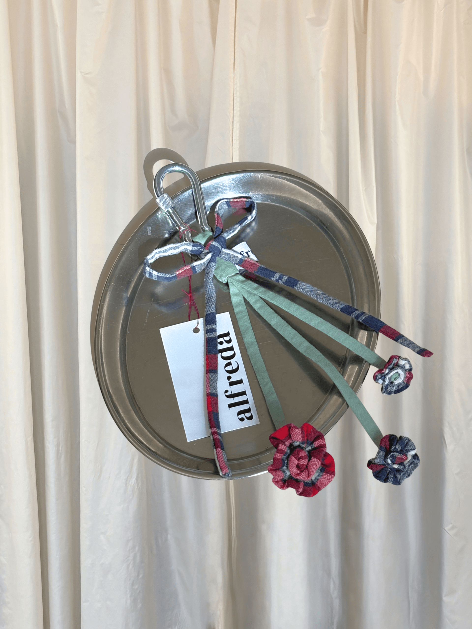 eternity flower keychain