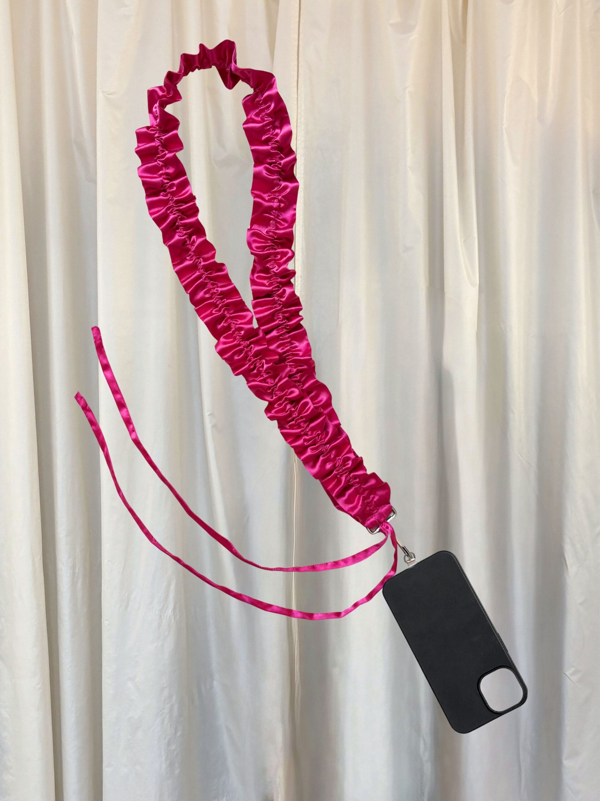 strap na telefon - FUSCHIA satén